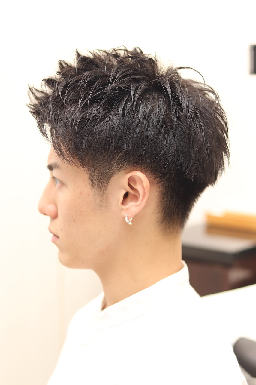 10代20代30代/厚めツーブロック/アップバング