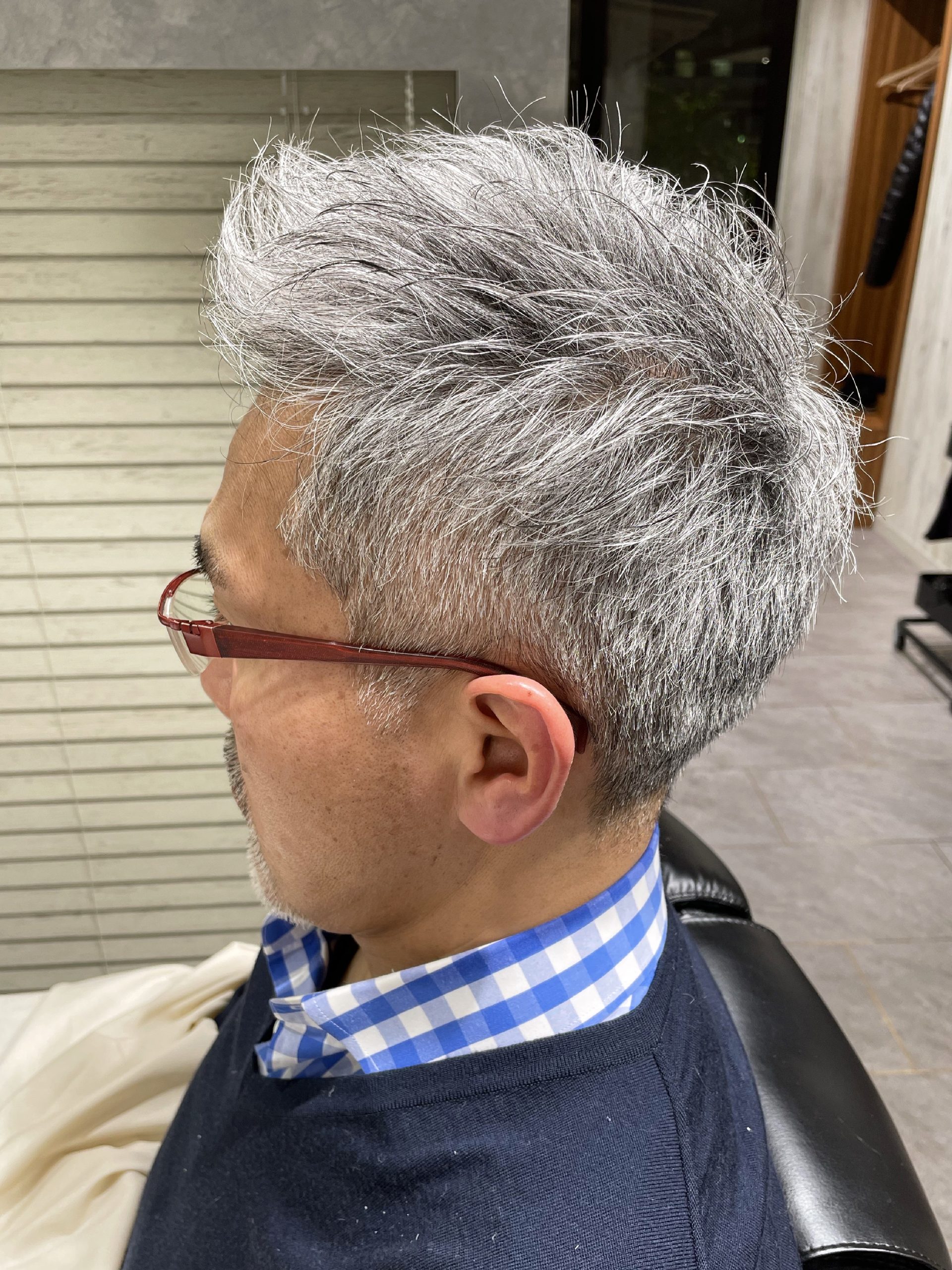 50代60代/ビジネス/メンズショート/グレーヘア/白髪ぼかし/白髪染めやめた