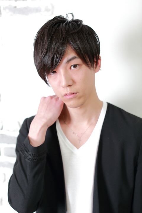 重めバングショート