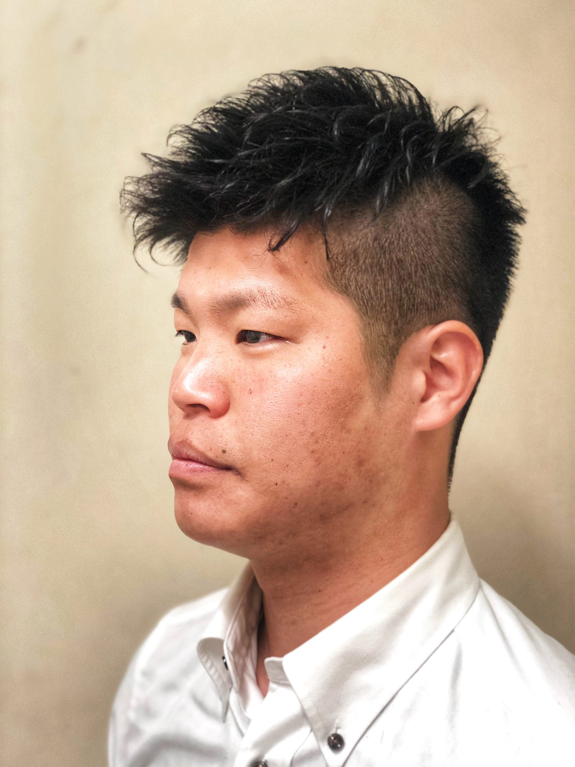 20代30代大人刈り上げパーマ