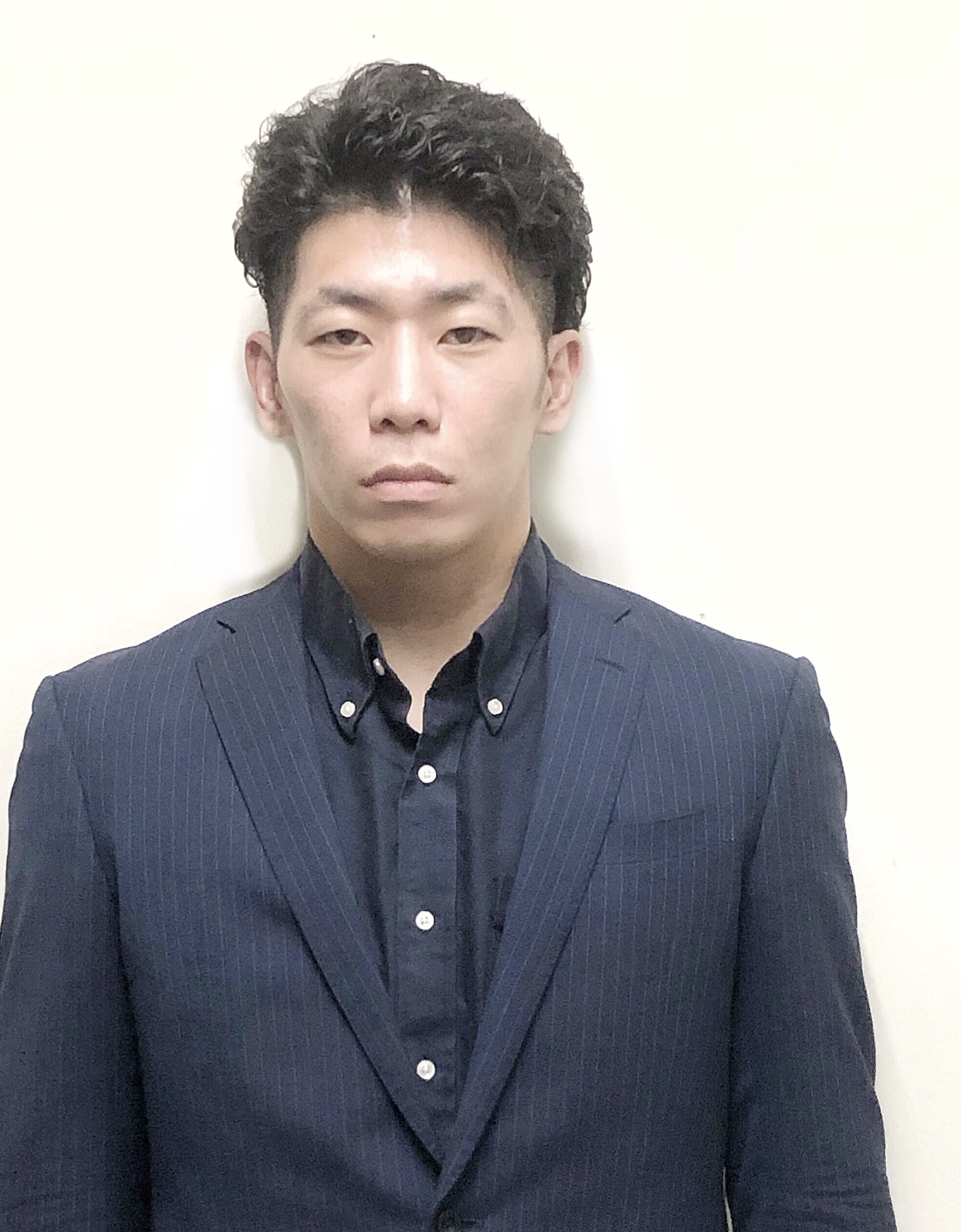 スタイリッシュ強めパーマツーブロック