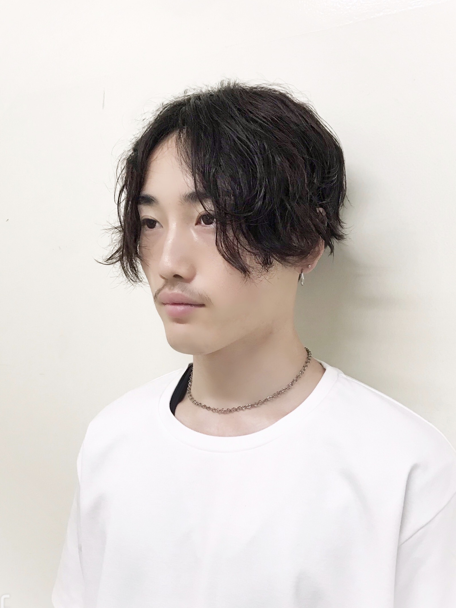 ナチュラルウェーブダウンカットスタイル