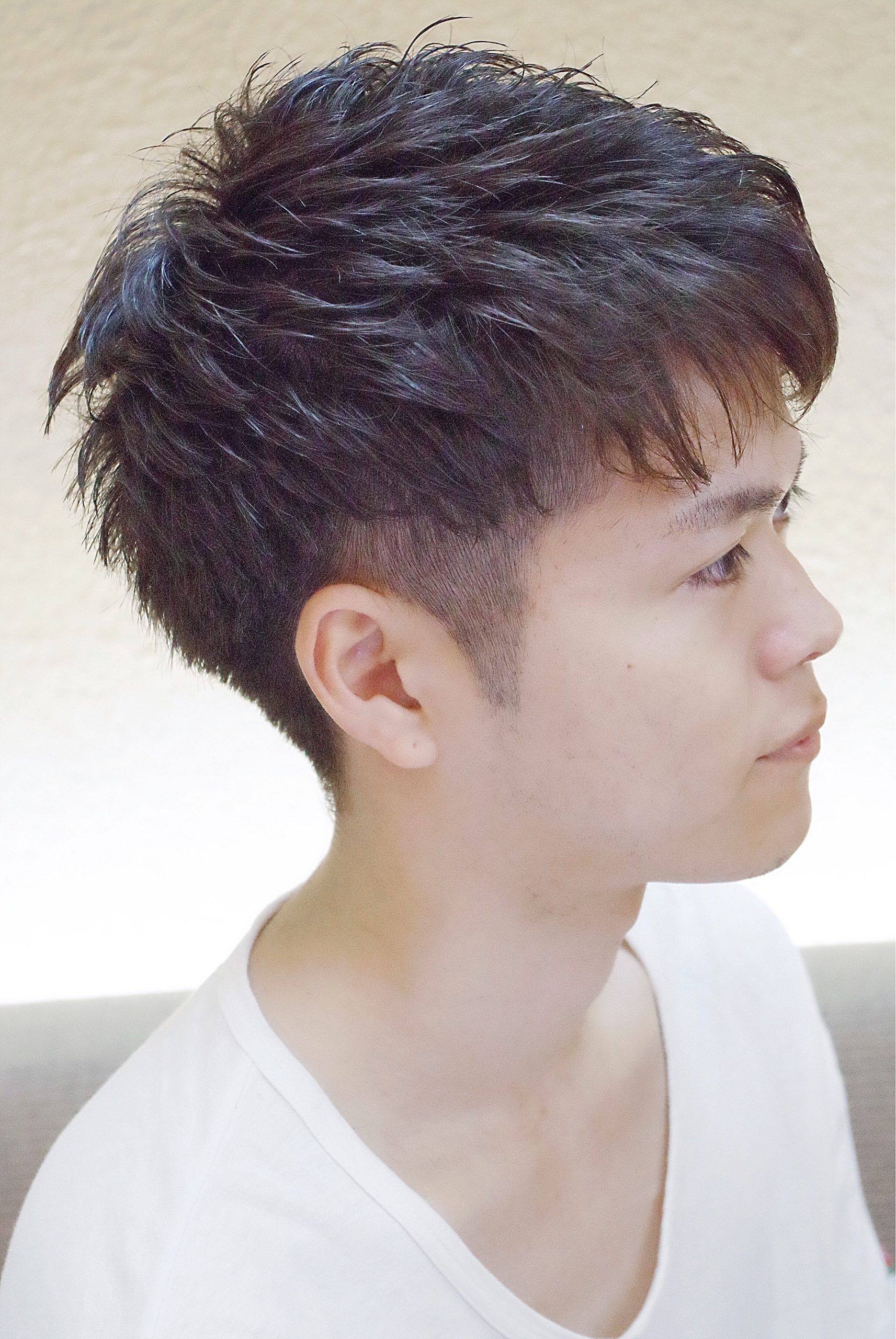 横シルエット◎ポイントパーマツーブロック