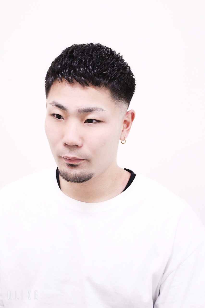 20代30代クロップ風濡れパンスキンフェード