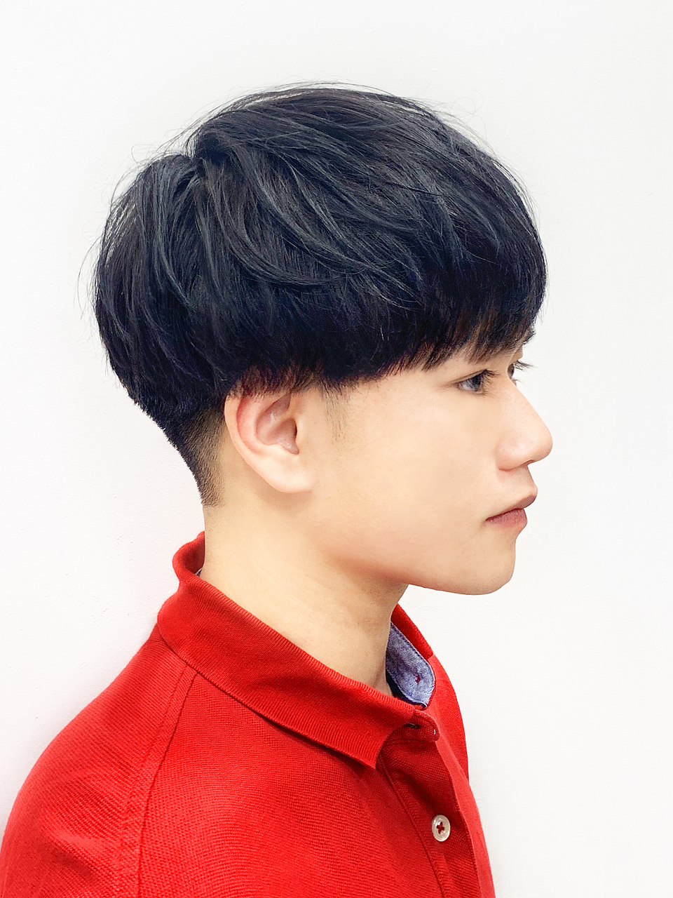 20代30代くせ毛風ツーブロックメンズマッシュ