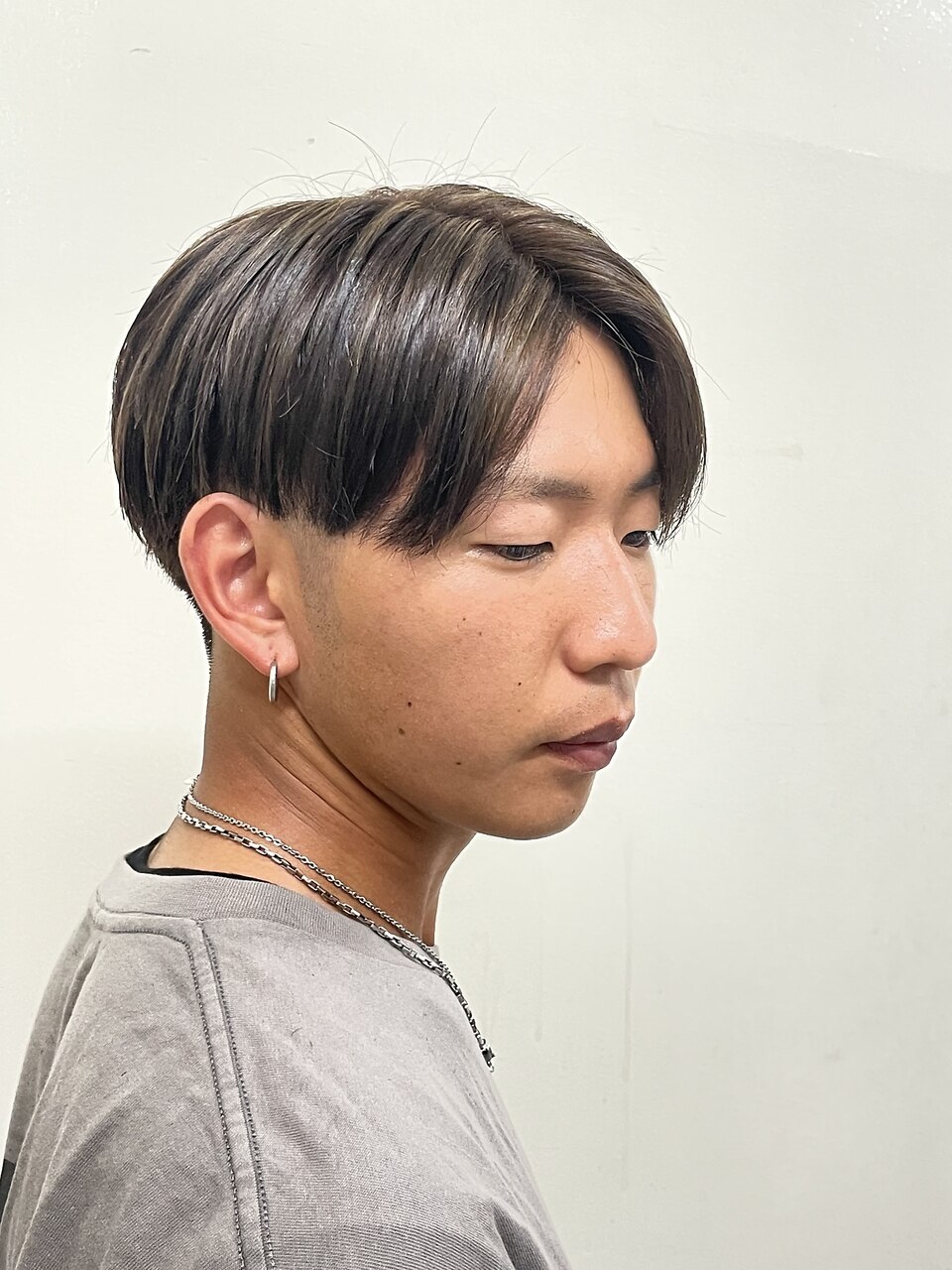 【センター分けマッシュショート】ハイライトグレージュカラー