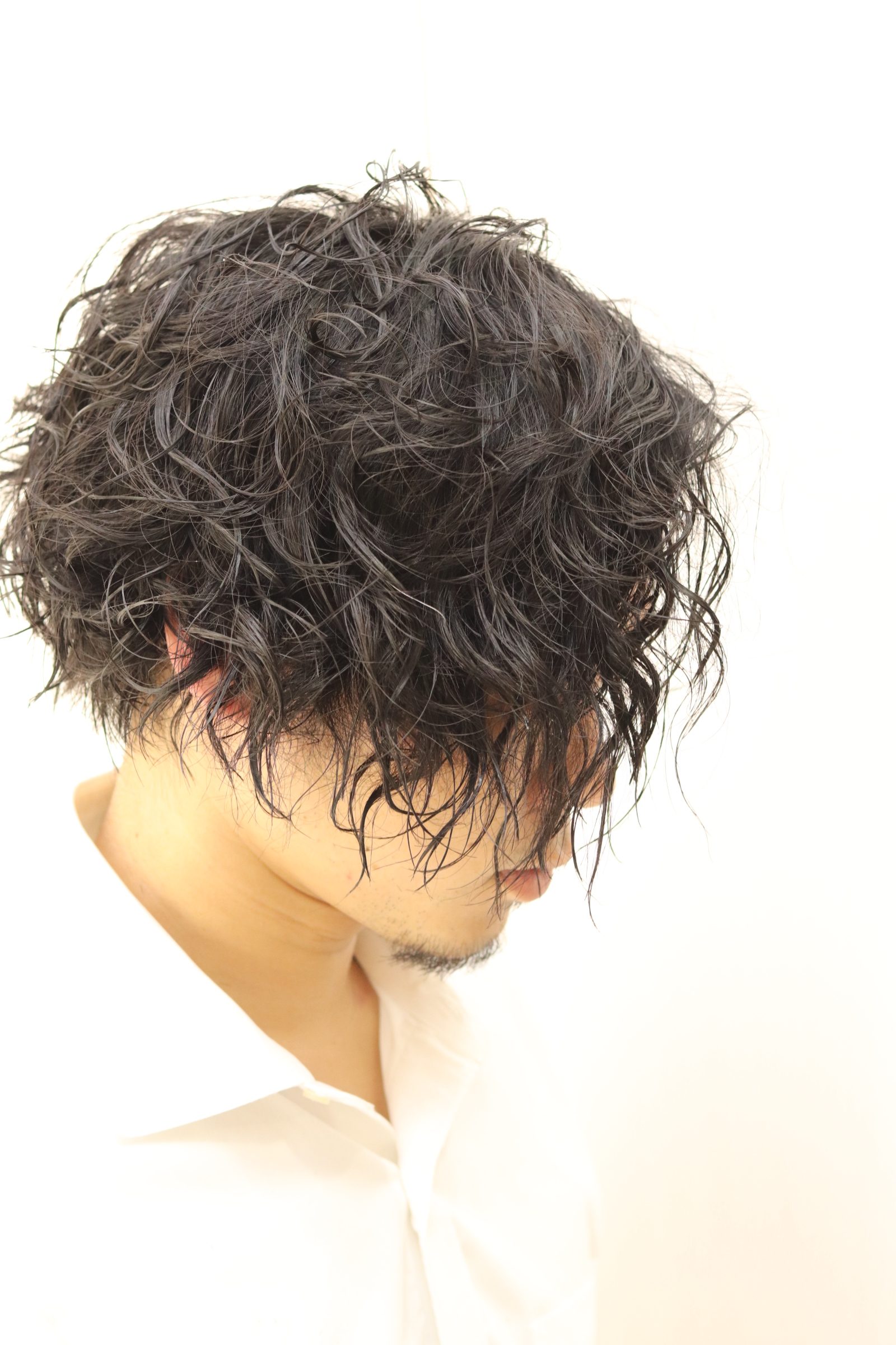 【ヨシザワ人形町】ウェットスパイラルパーマ前下がりミディアム