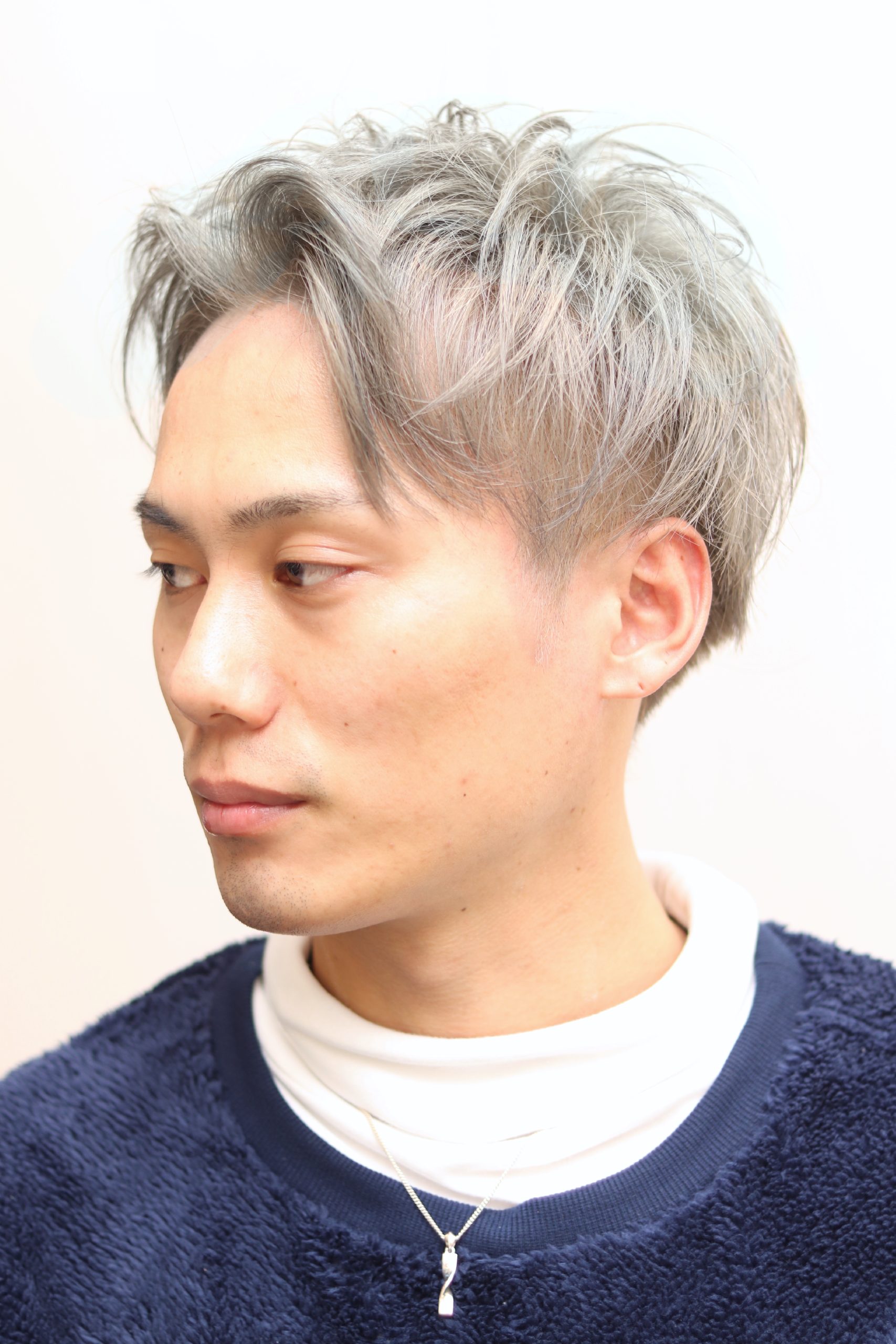 【ヨシザワ人形町】ツーブロックセンターパートハイトーンカラー