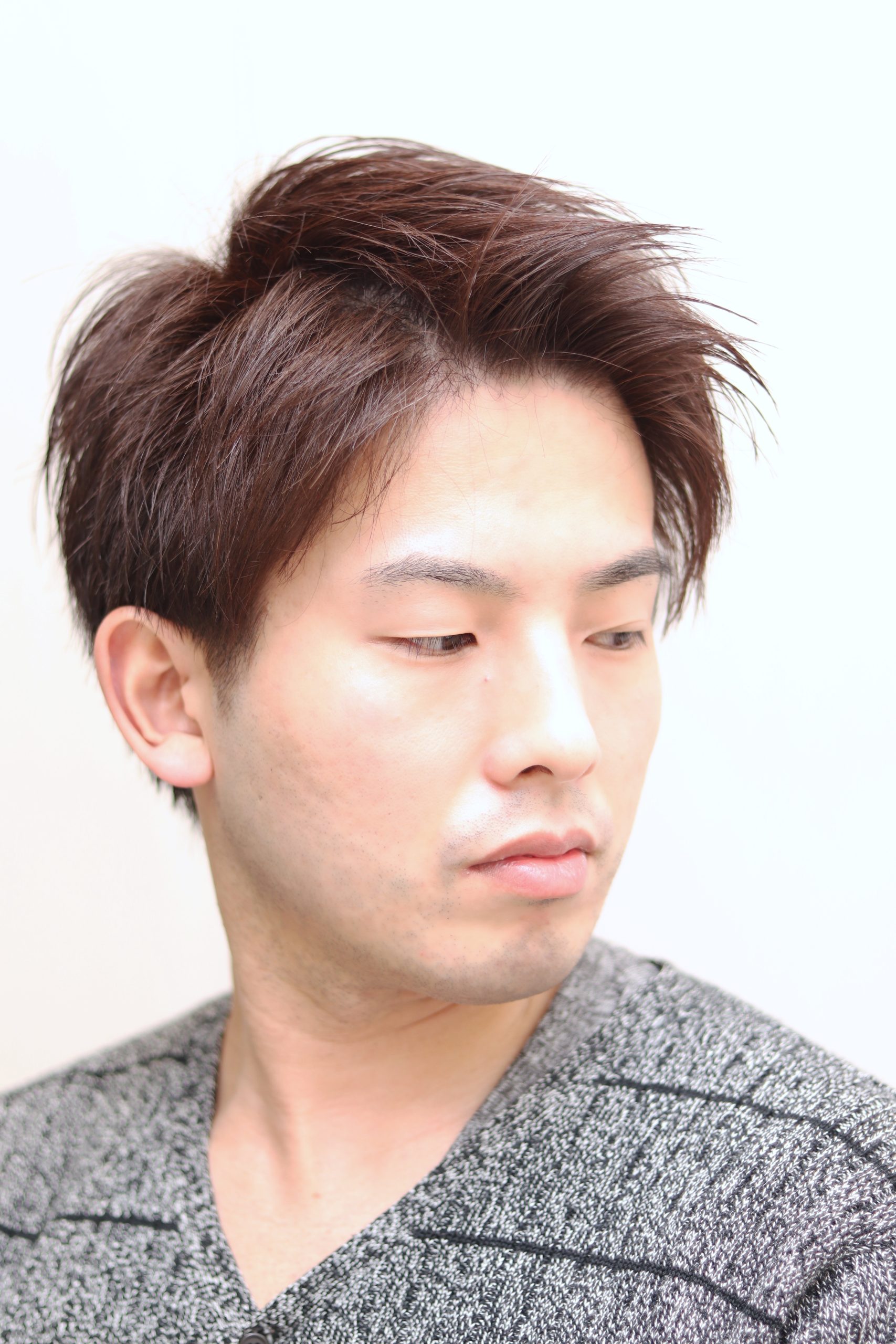 【ヨシザワ人形町】アップバングナチュラルブラウンカラー