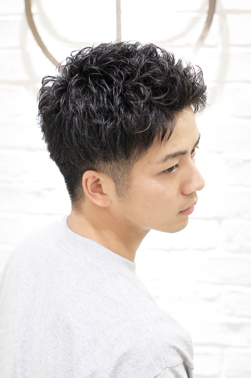 【ヨシザワ人形町】20代30代くせ毛風アップバングパーマショート