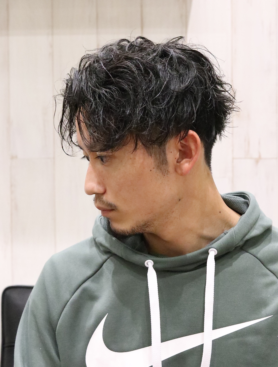 【ヨシザワ人形町】センターパートツイストスパイラルパーマ