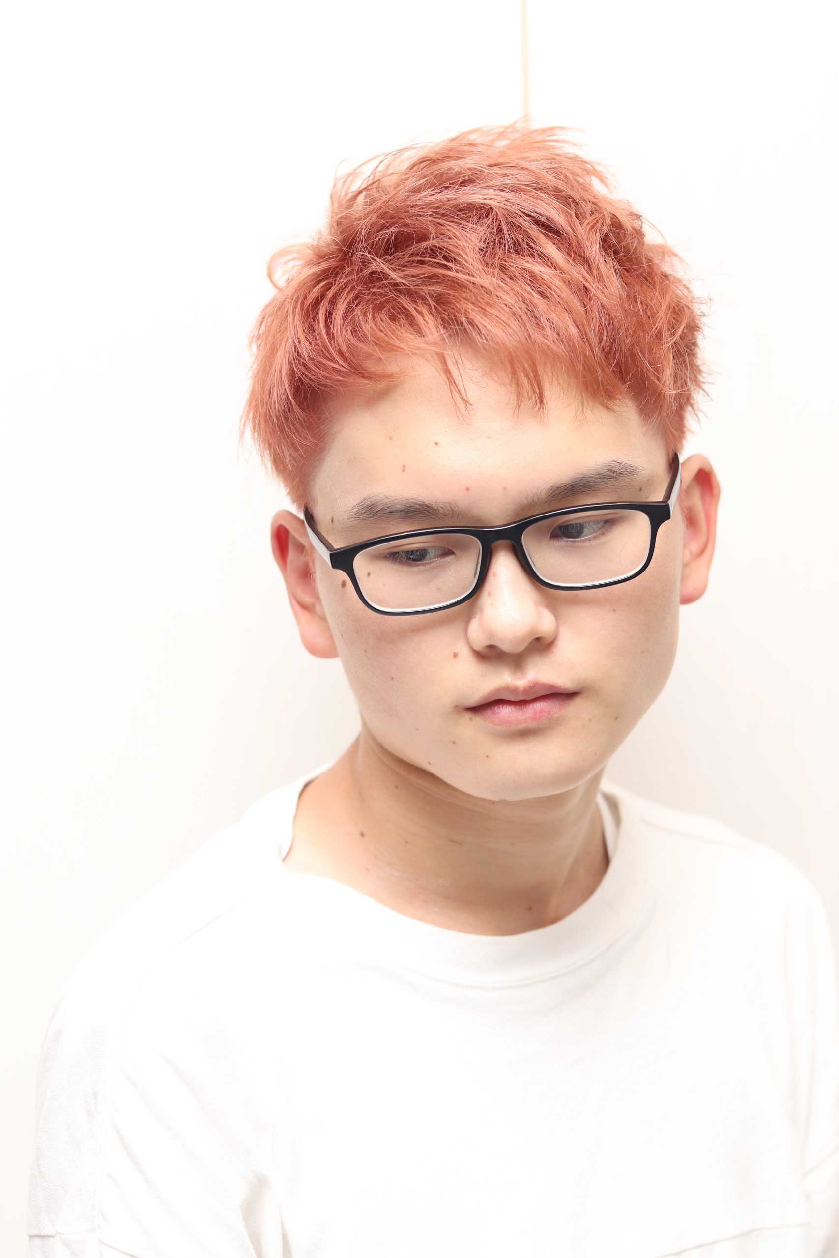 【ヨシザワ人形町】ツーブロックハイトーンピンク