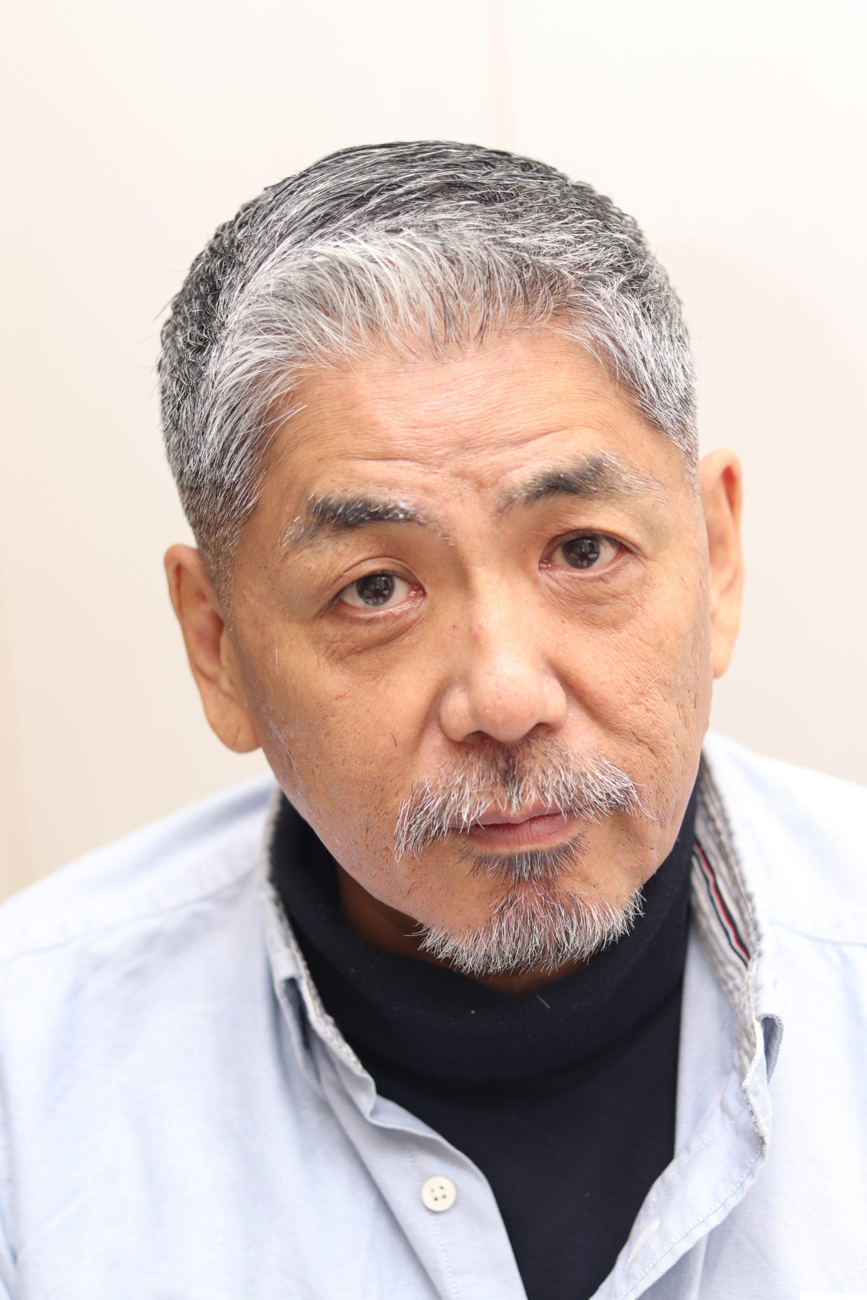 50代60代モテ髪清潔感爽やかベリーショートアップバング