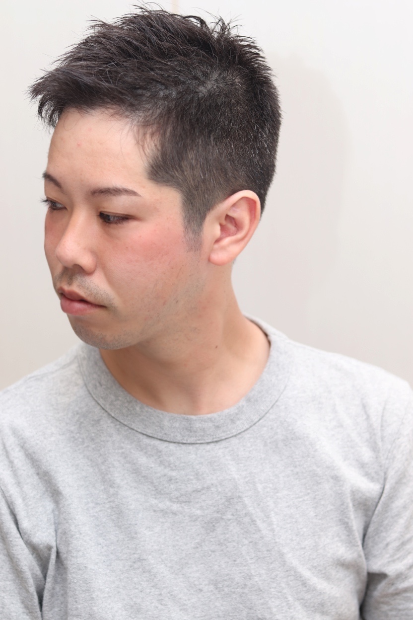 刈り上げベリーショートでカジュアルスポーティスタイル