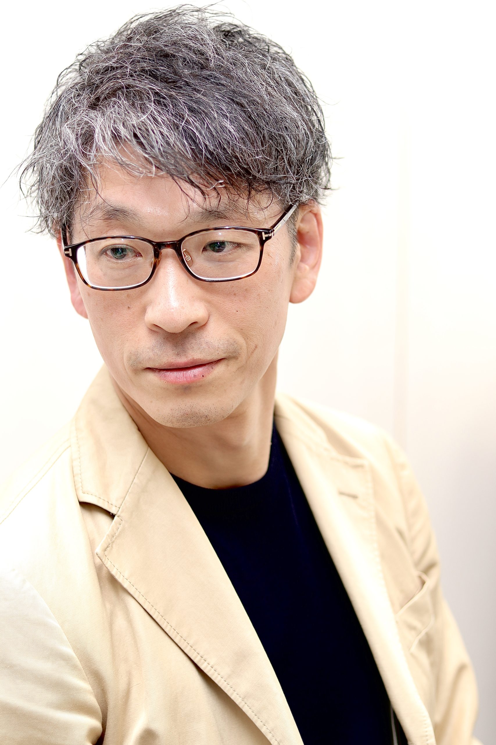 30代40代ツーブロックツイストスパイラルパーマ