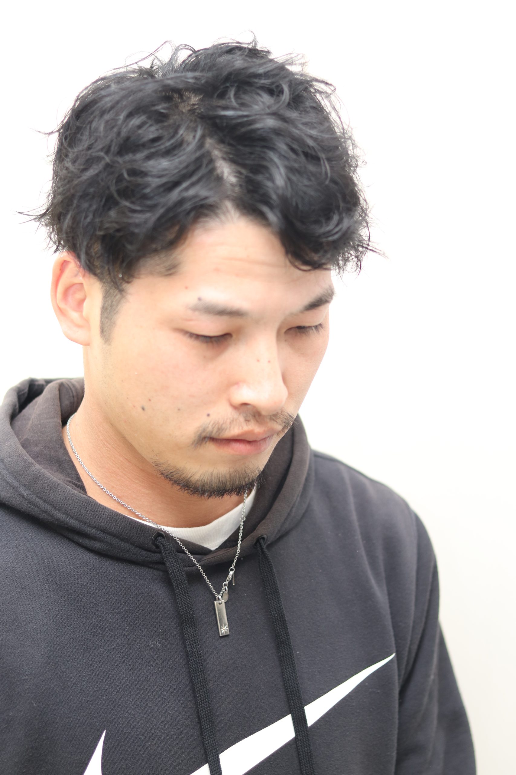 20代/30代/ツイストスパイラルパーマ/センターパート/ツーブロック