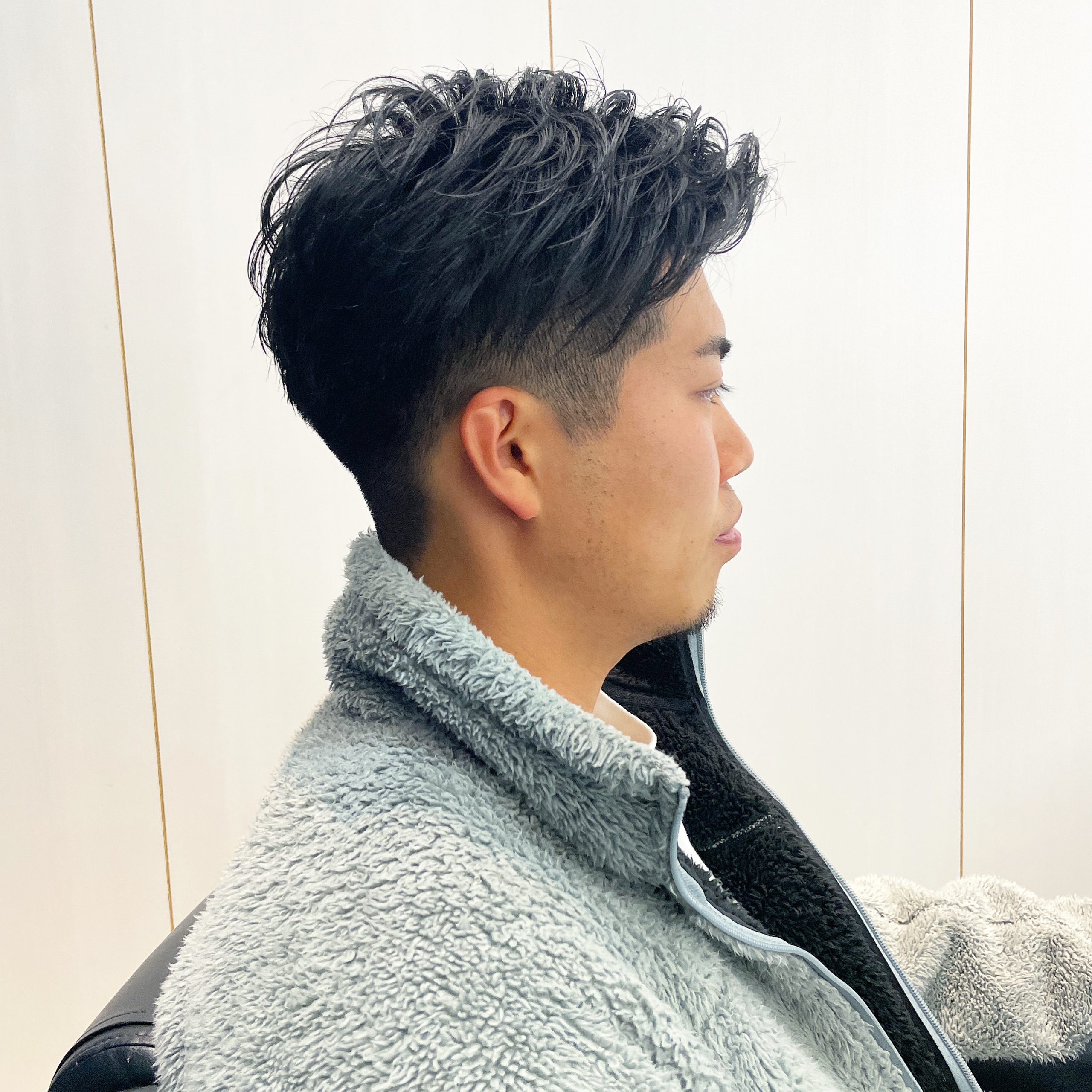 ツーブロアップバングスタイル