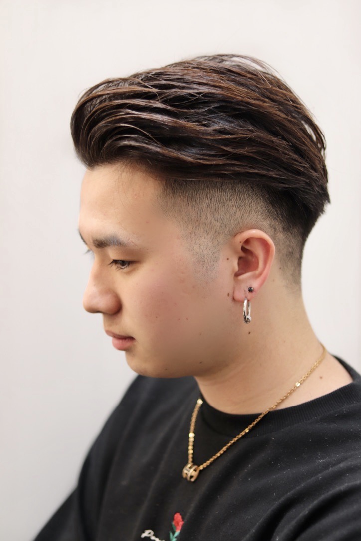 7:3オールバック風フェードスタイル/アップバング/床屋