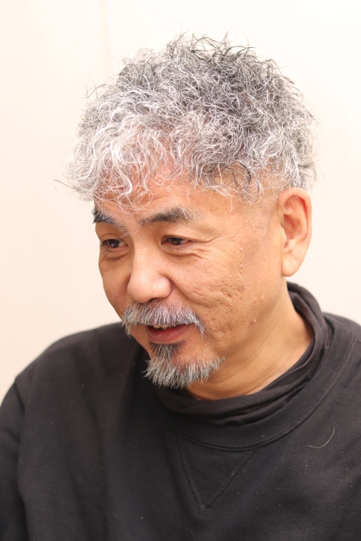 50代60代ツーブロックショートハードスパイラルパーマ