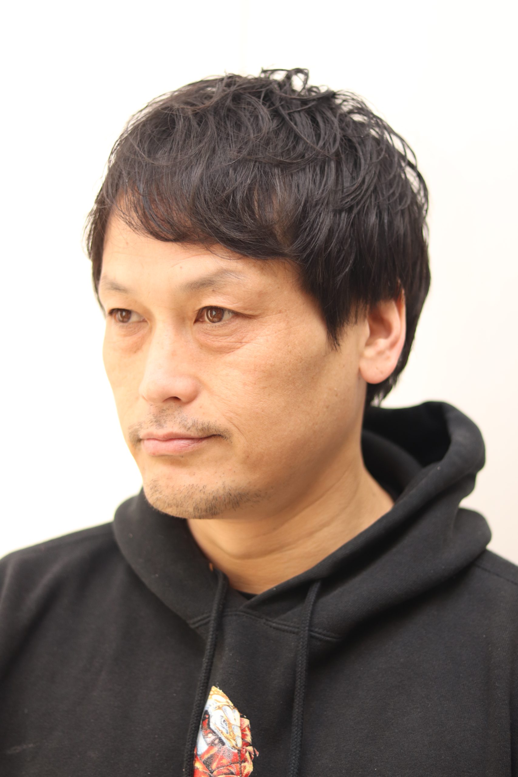 50代/癖毛を活かしたスタイル/ビジネスマン/爽やか