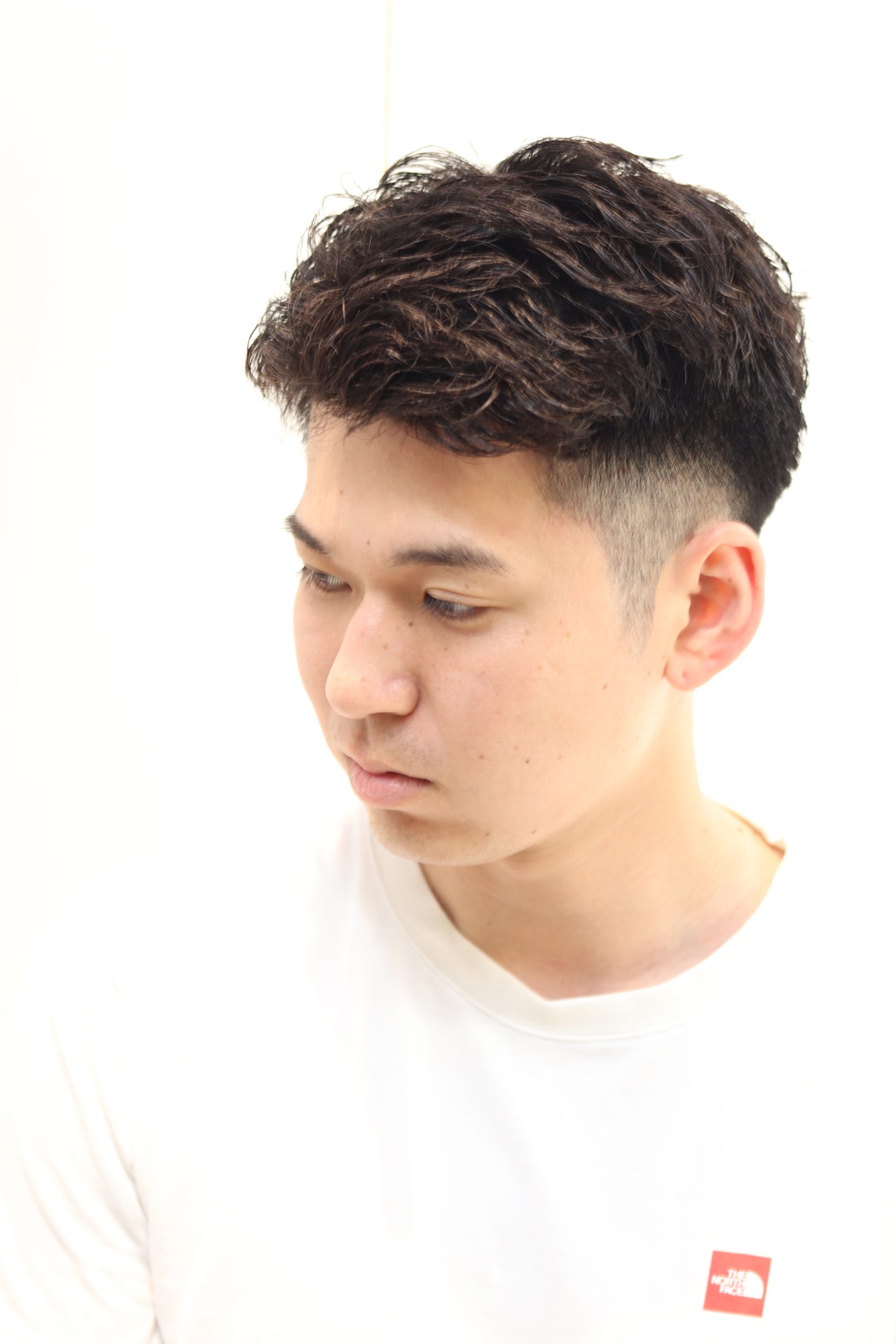 直毛、短くても巻けるツーブロックツイストスパイラルパーマ