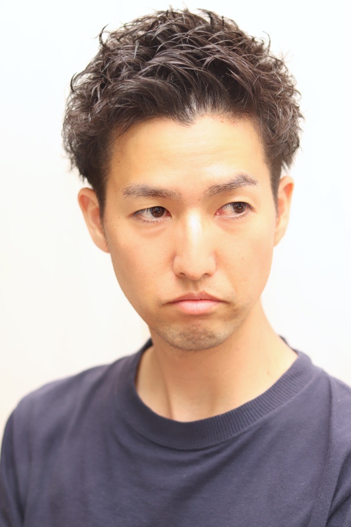 大人男性ニュアンスパーマナチュラル30代メンズアップバング