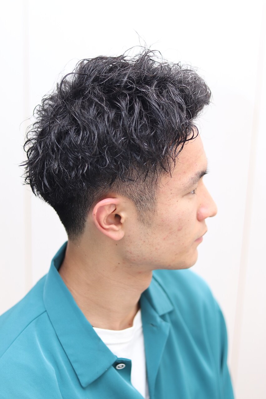 20代30代40代メンズ王道スパイラルパーマ大人かっこいい短髪