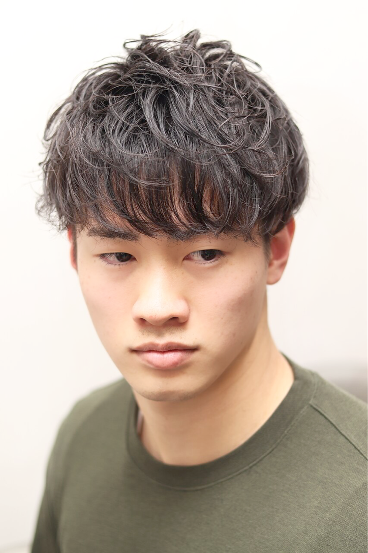 大人男性ニュアンスパーマナチュラル30代メンズツーブロック