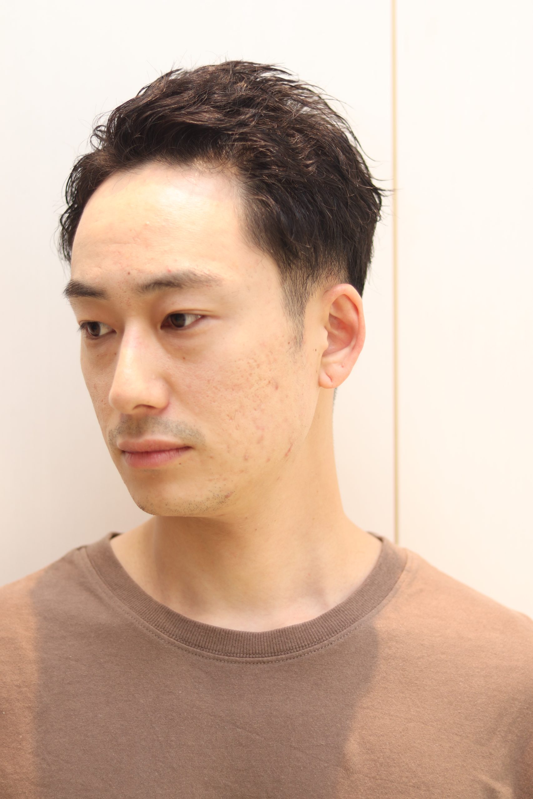 短くても巻けるツーブロックツイストスパイラルアップバングパーマ