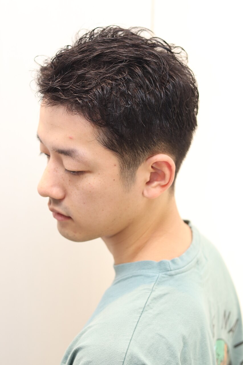 ツーブロック/20代/30代/ナチュラルパーマ/刈り上げ/メンズパーマ