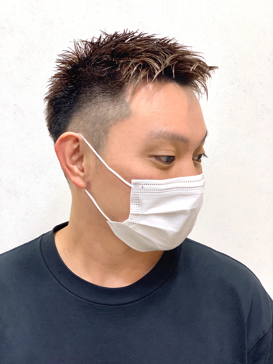 長短メリハリでツーブロ風アップバングショート