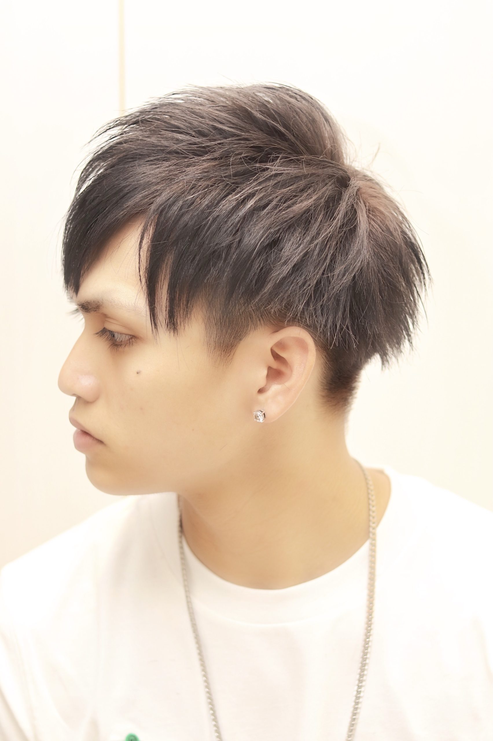 夏に向けて！スッキリ束感刈り上げショート！！