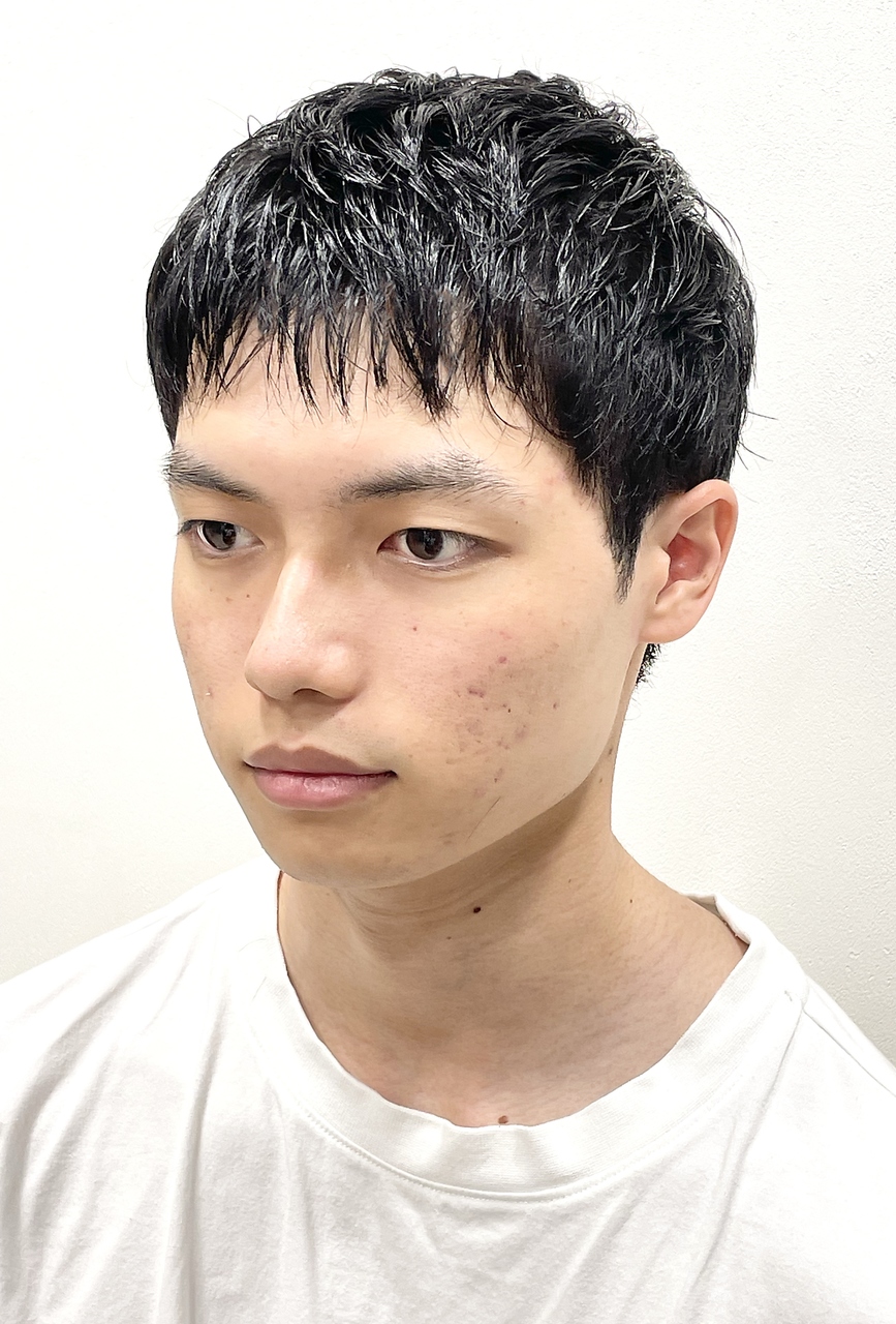 シンプルショートヘア