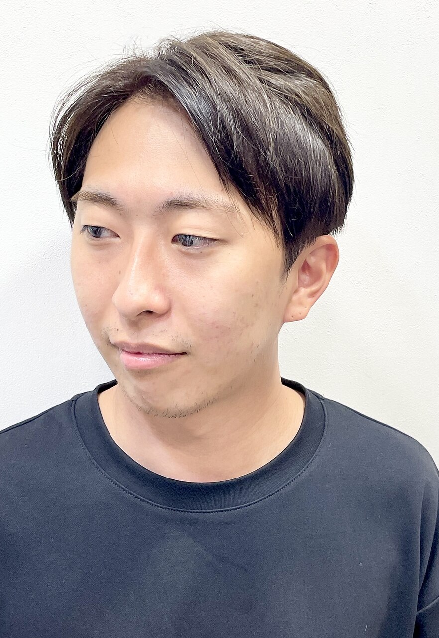 グレージュヘア/センター分け