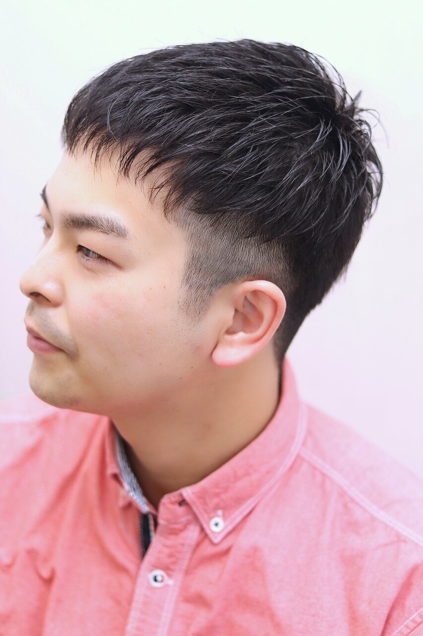 ツーブロックベリーショート束感さっぱりナチュラルスタイル