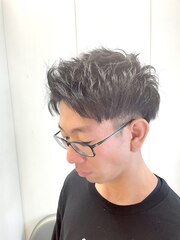 ビジネスツーブロック/爽やかアップバング刈り上げスタイル