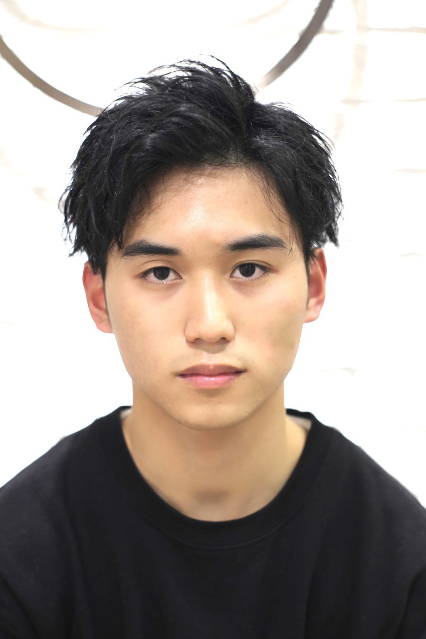 【ヨシザワ横浜】アップバングカジュアルショート