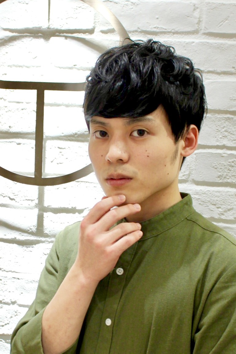 【ヨシザワ横浜】ゆるふわ黒髪マッシュ