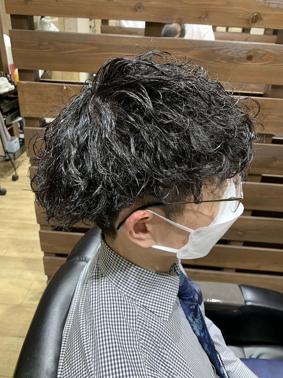 マスクにも似合うビジネス波巻きスパイラル