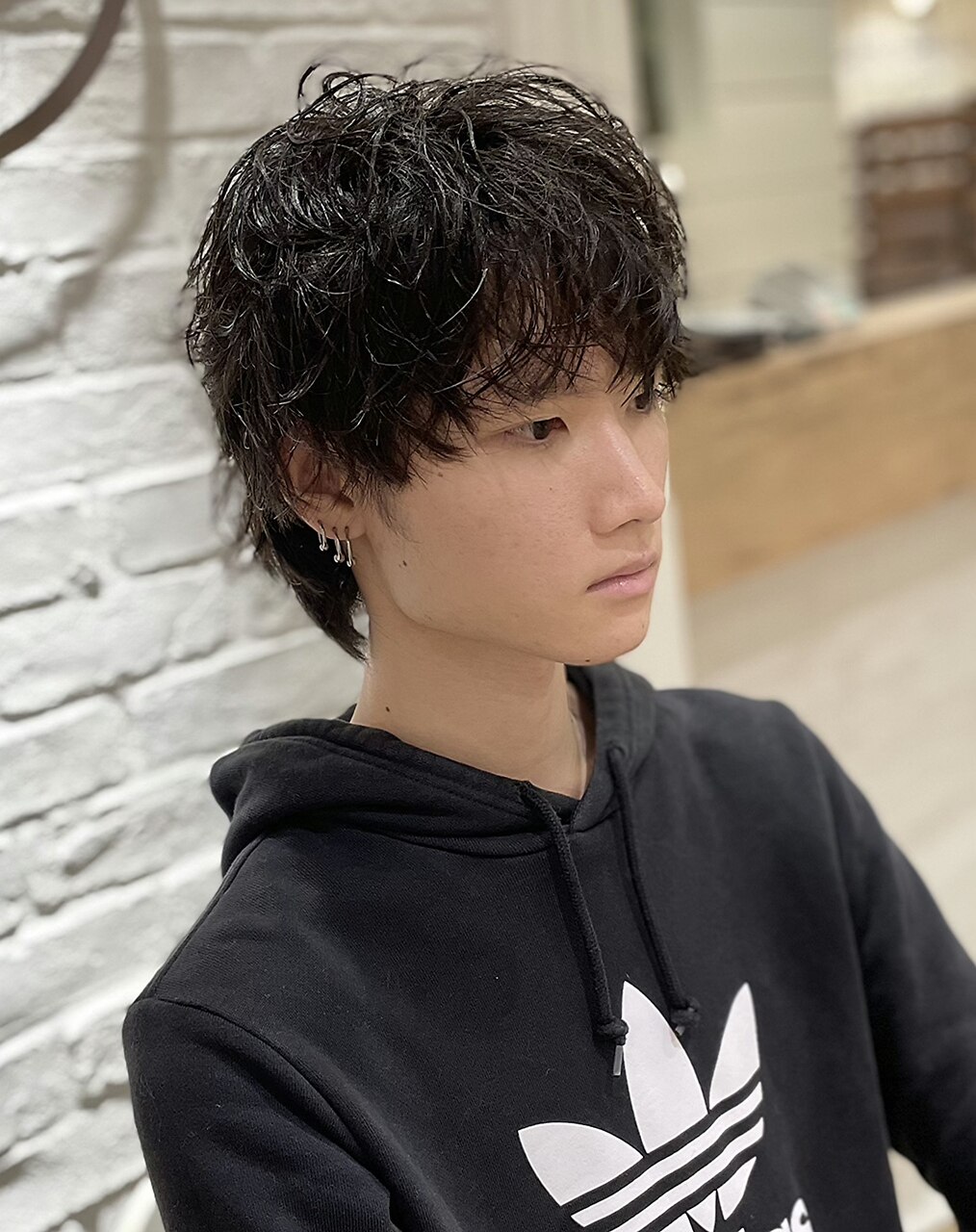 黒髪ロングスパイラルパーマ