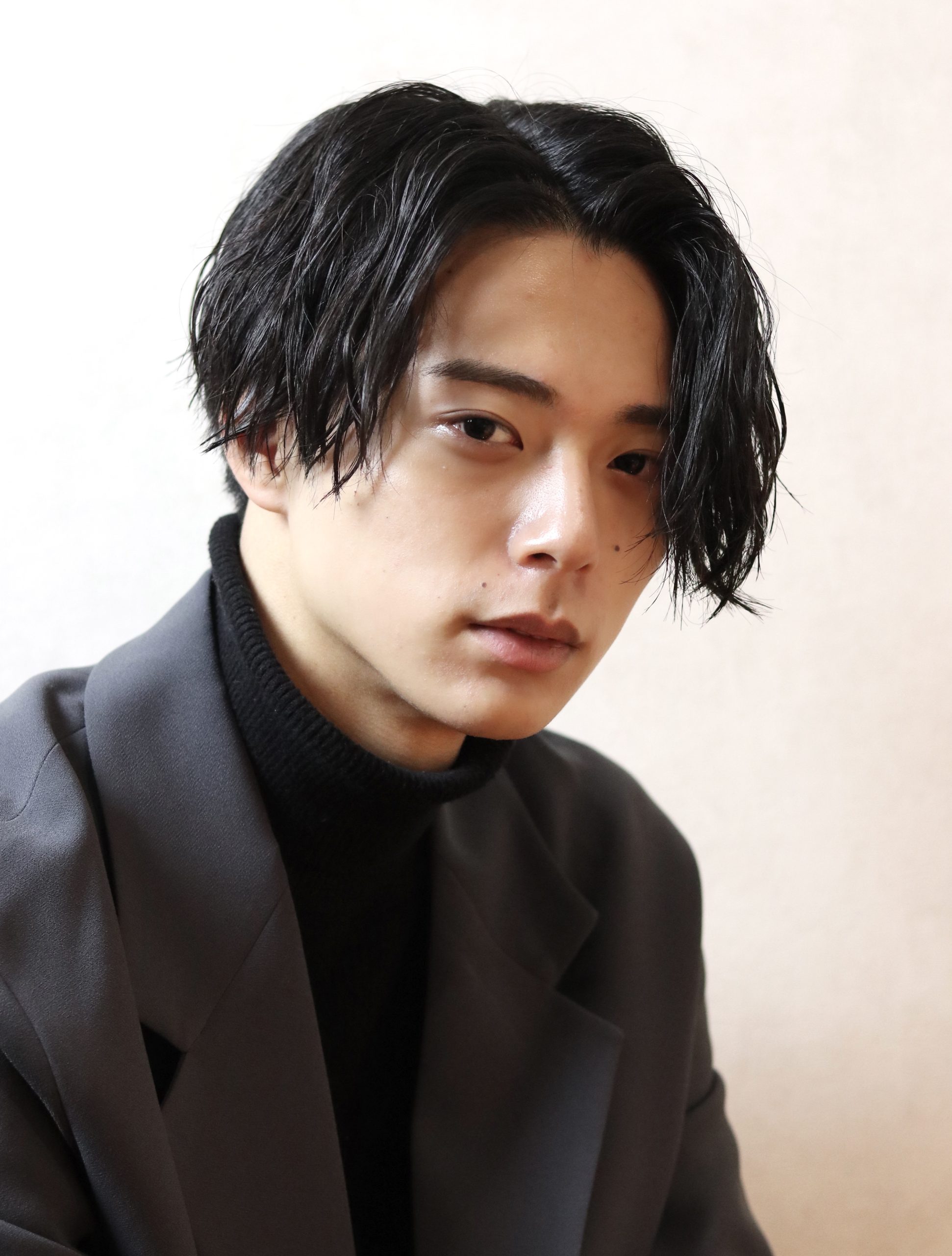 ニュアンスツイストスパイラルパーマセンターパート