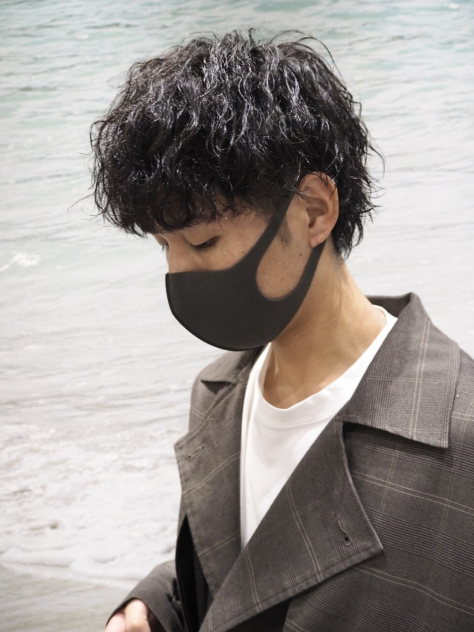 マスクに似合う波打ちツイストスパイラルパーママッシュウルフ